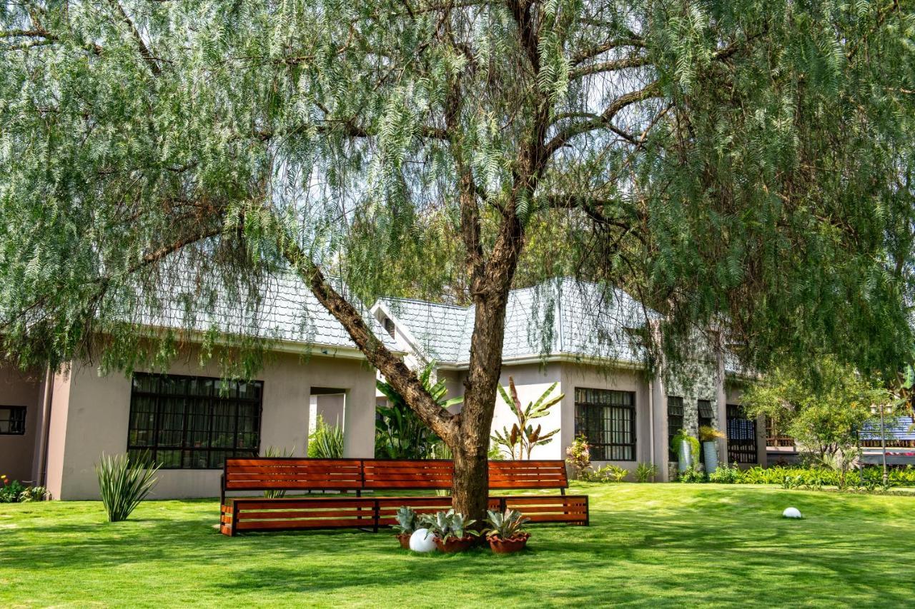Kinga Homes Boutique Hotel Moshi Extérieur photo