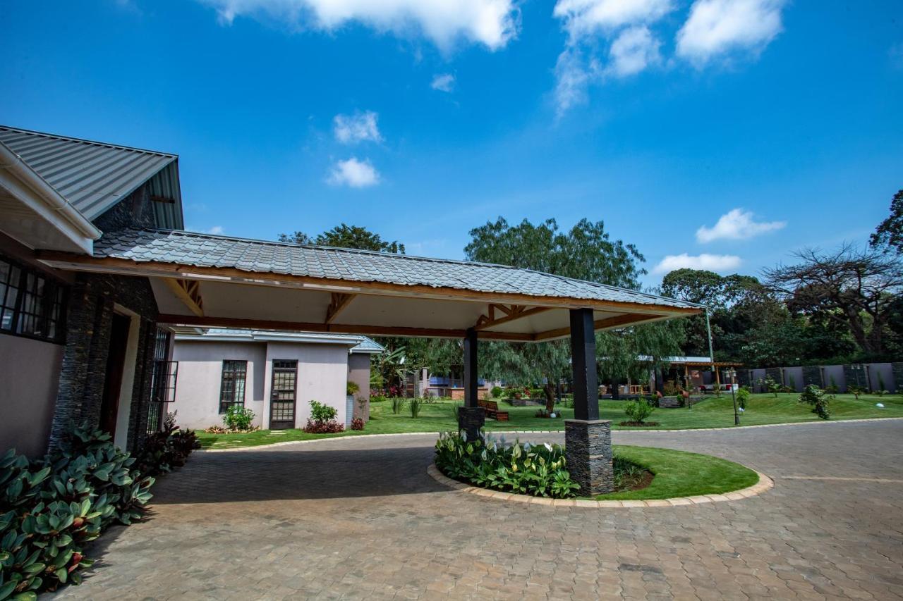 Kinga Homes Boutique Hotel Moshi Extérieur photo
