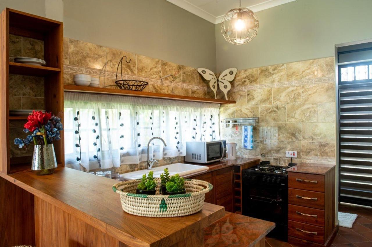 Kinga Homes Boutique Hotel Moshi Extérieur photo